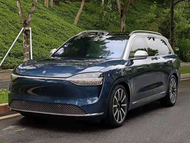 AITO Wenjie AITO M9 2024 Range Extender Max Edition 42kWh 6-seater