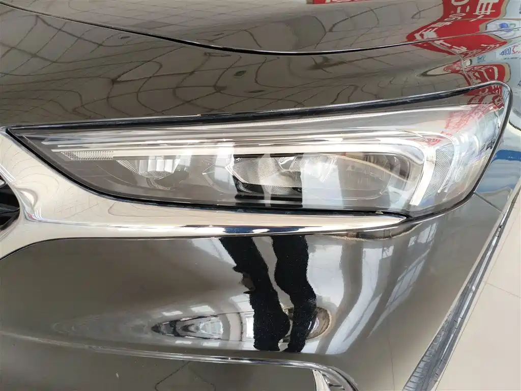 Buick LaCrosse 2022 652T Luxury фото 24