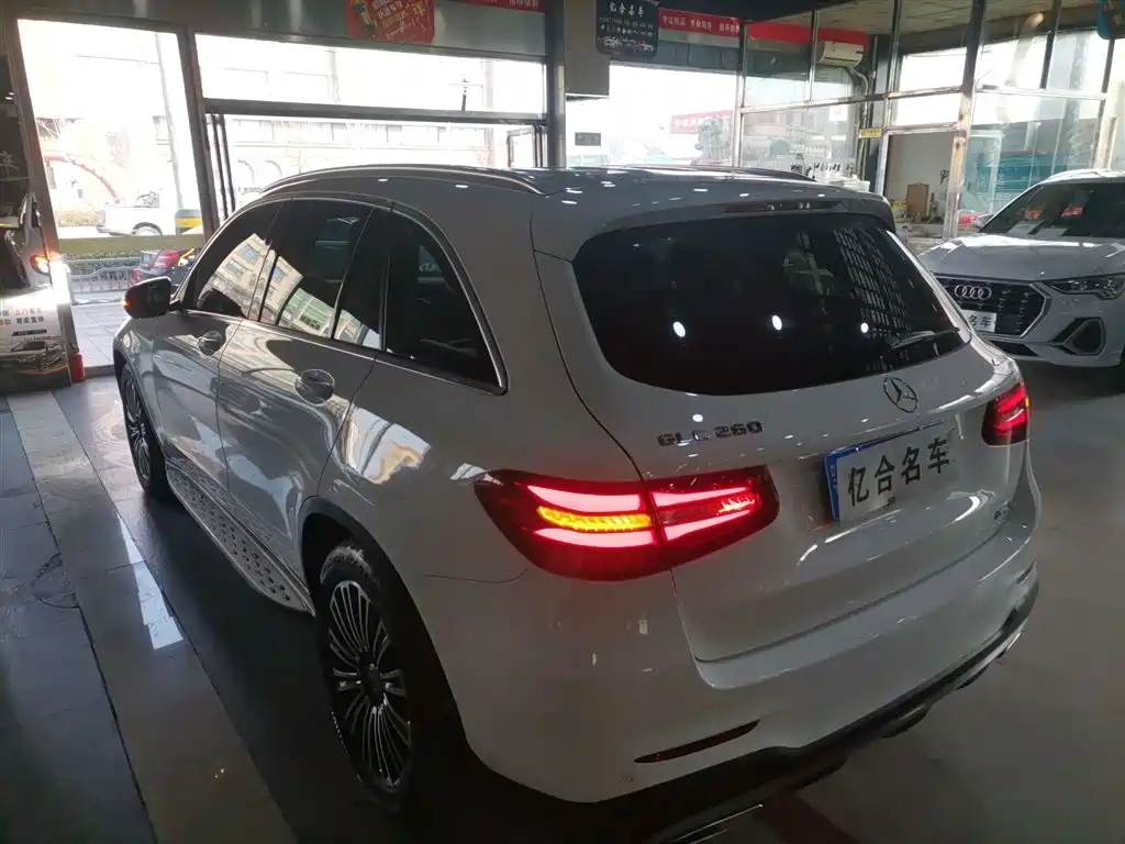 Mercedes-Benz GLC 2018 Facelift GLC 260 4MATIC Dynamic фото 5