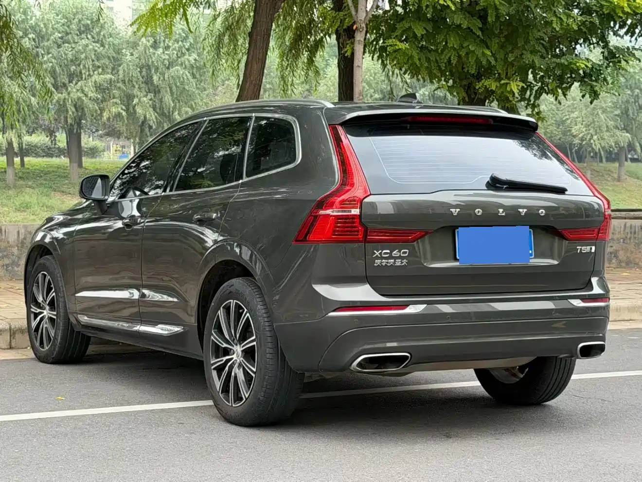 Фото 9 - Volvo XC60
