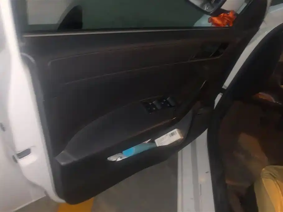 Volkswagen Santana 2018 1.5L Manual Trend Edition фото 7