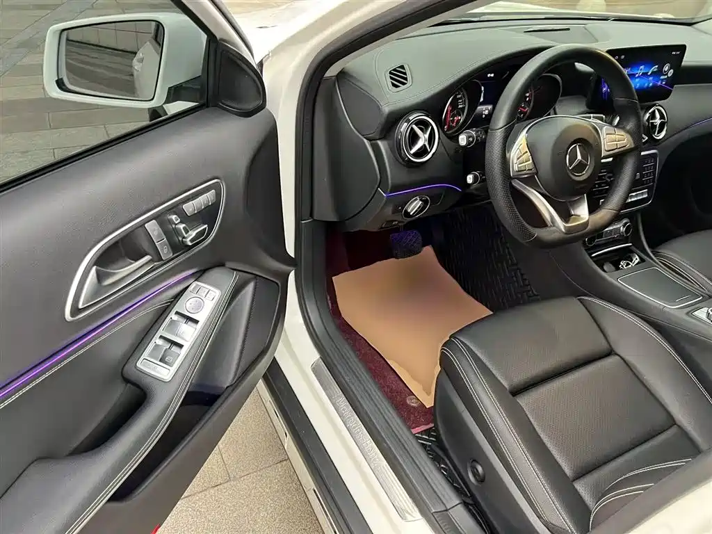 Mercedes-Benz GLA 2019 GLA 200 Fashion фото 16
