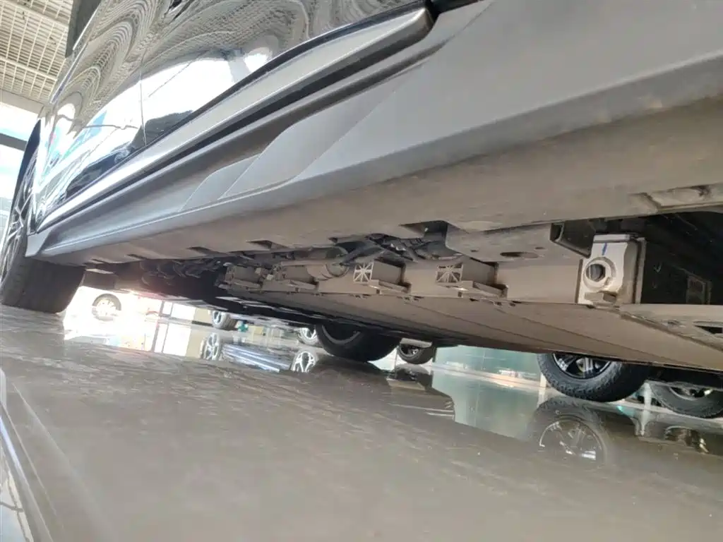 BYD Han 2025 DM-i 125KM Premium фото 22