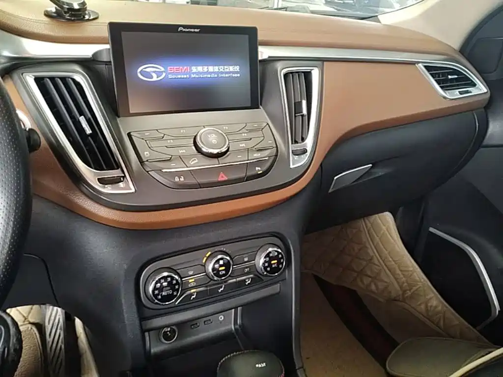 Soueast DX7 2017 2017 1.5T Automatic Luxury