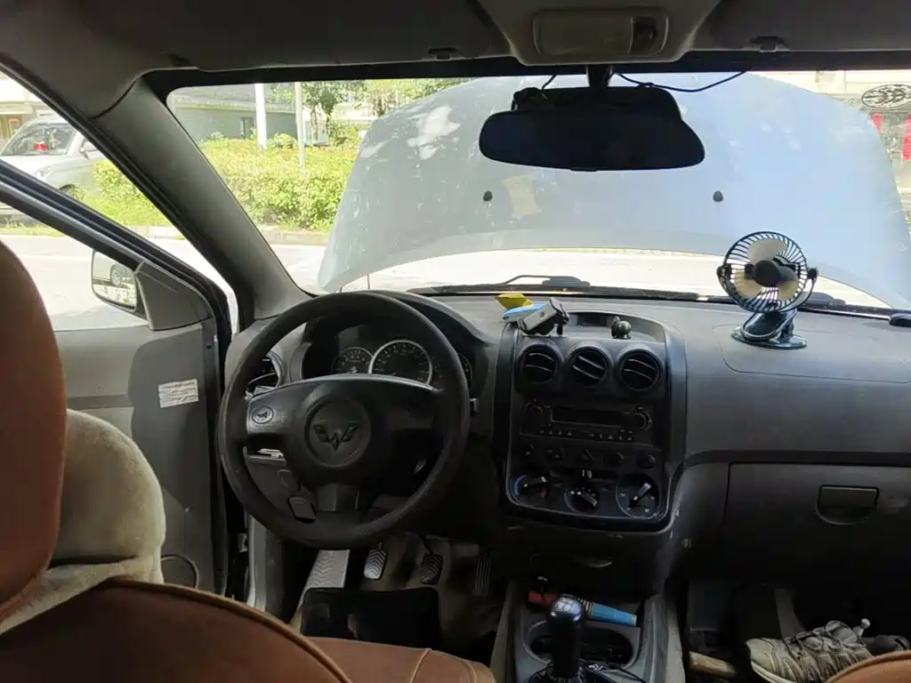 Wuling Motors Wuling Hongguang 2013 2013 1.5L Basic