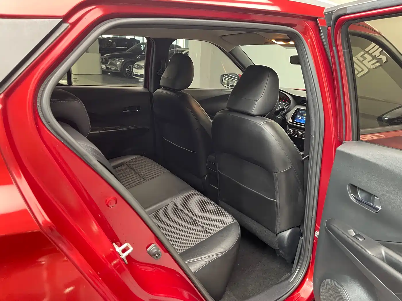 Nissan Kicks 2018 2019 1.5L CVT Smart Connect Luxury Edition