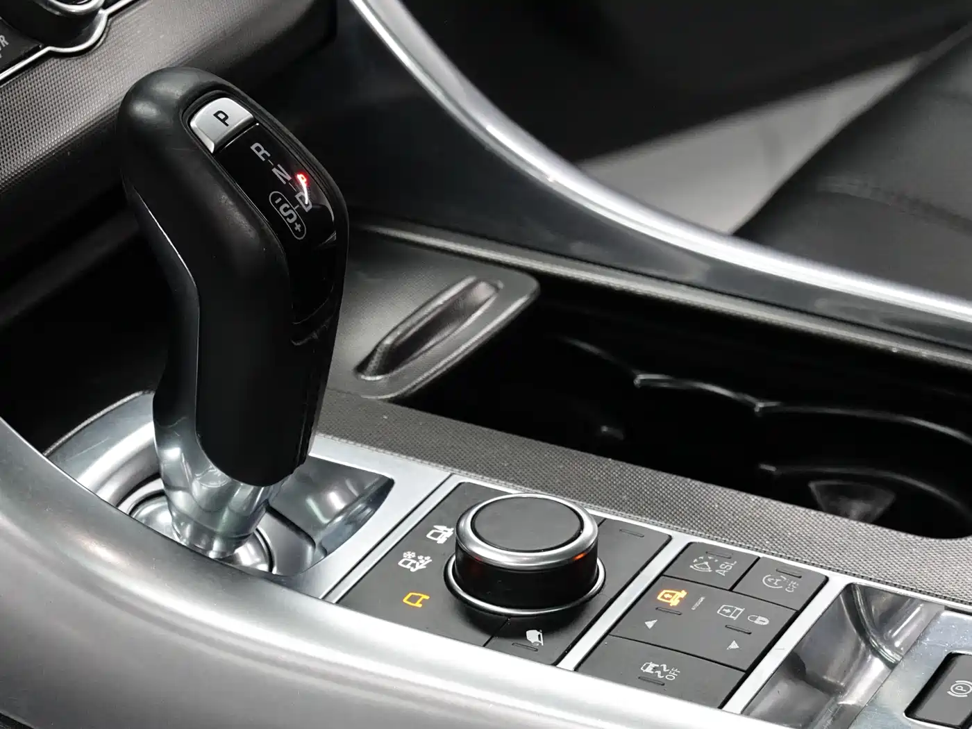 Land Rover Range Rover Sport 2015 3.0 SC V6 HSE DYNAMIC фото 18