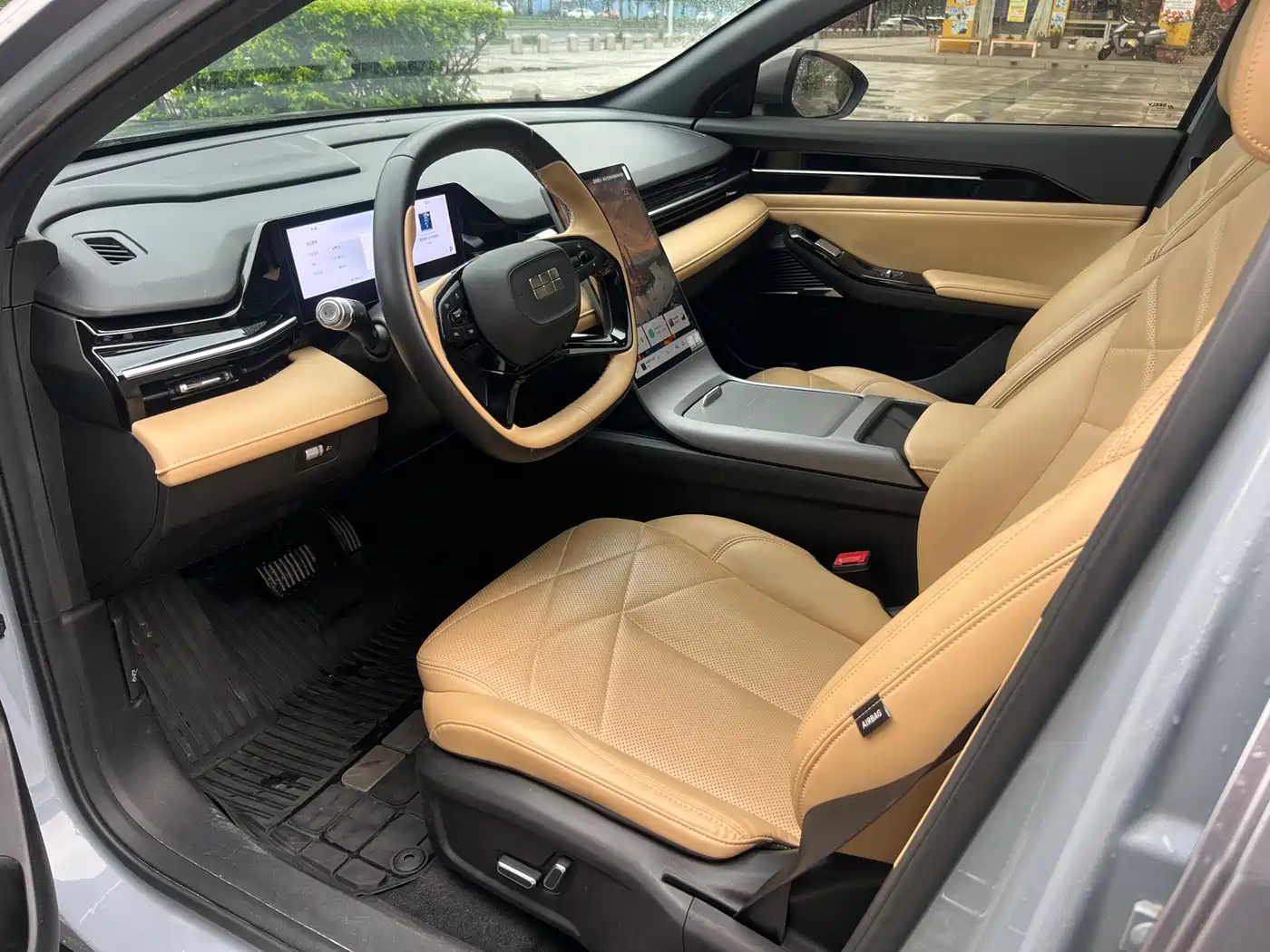 Geely Galaxy Galaxy L6 2024 125km Executive Edition фото 16