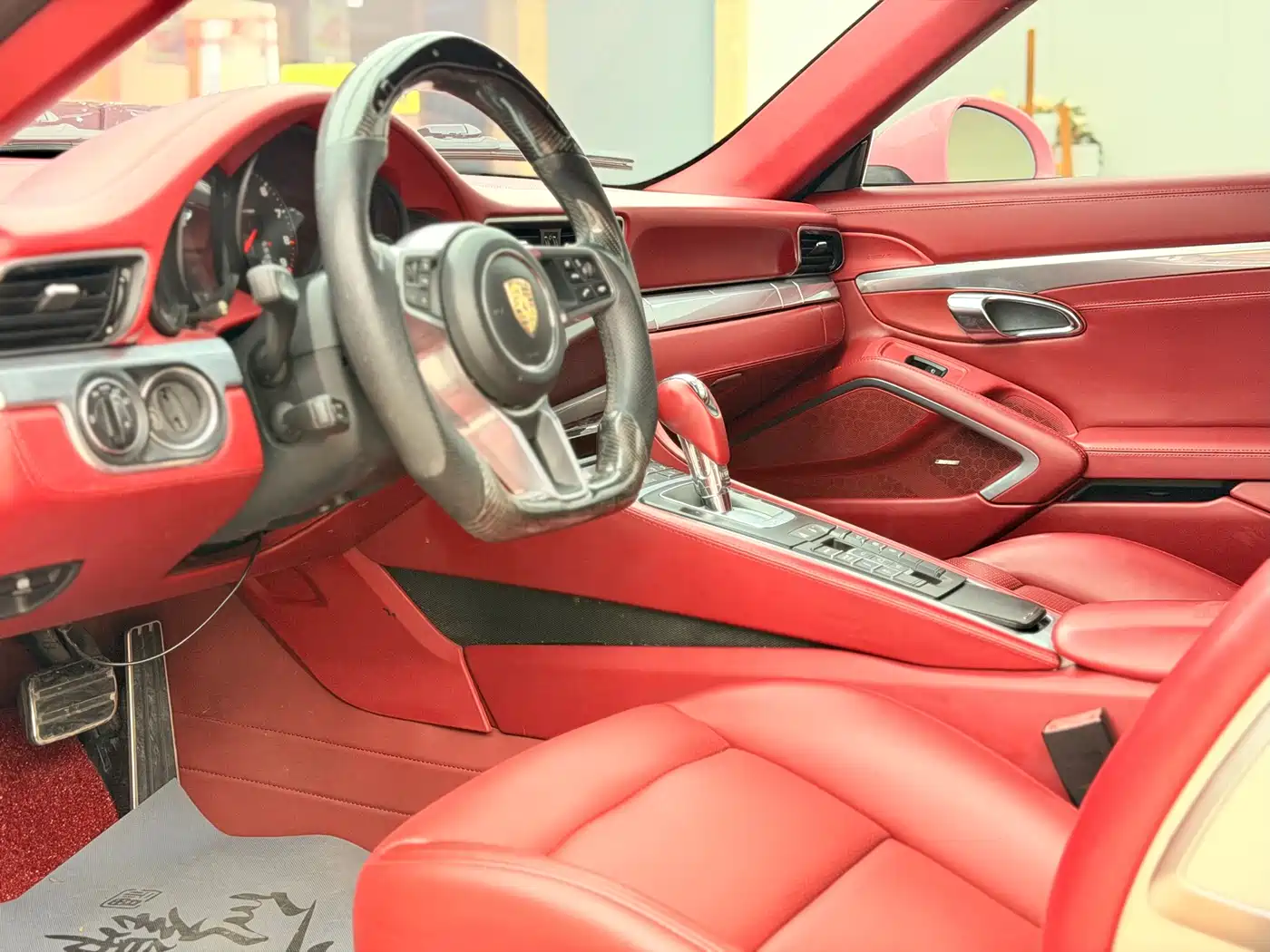 Porsche 911 2013 Carrera 4 Cabriolet 3.4L фото 17