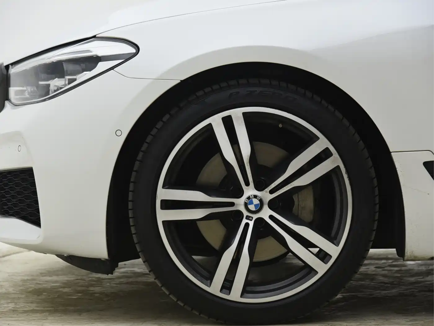 BMW 6 Series GT 2019 630i M Sport Grand Tourer Edition фото 11