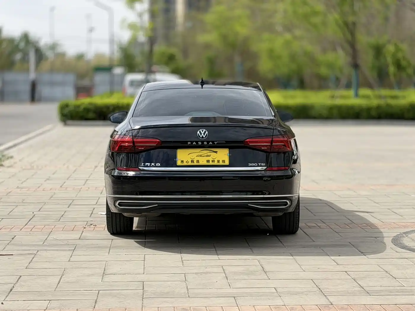 Volkswagen Passat 2021 380TSI Premium Edition фото 5