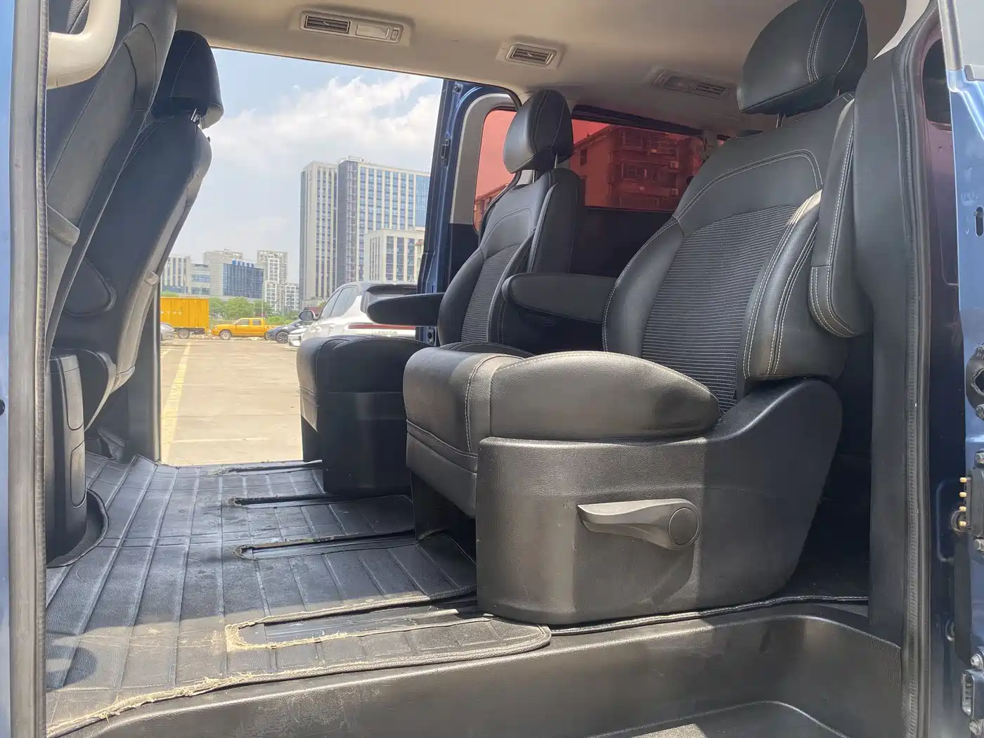 SAIC Maxus Maxus G10 2018 PLUS 2.0T Automatic Executive Edition фото 10