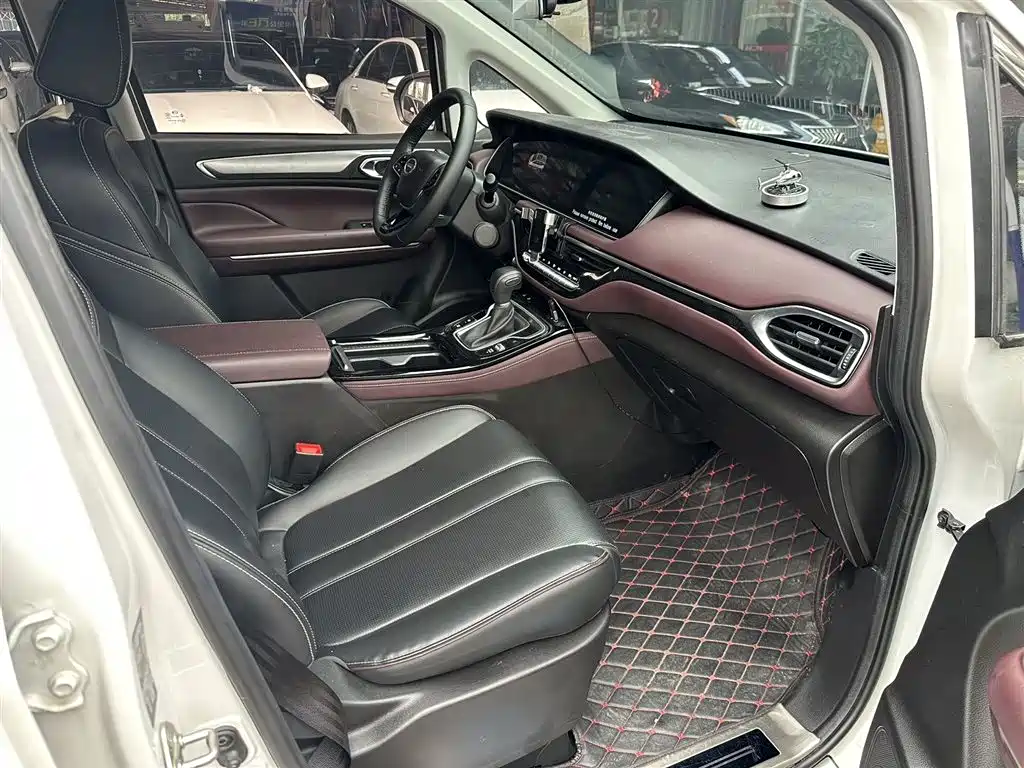 GAC Trumpchi Trumpchi M6 2023 PRO 270T DCT Luxury Edition фото 4
