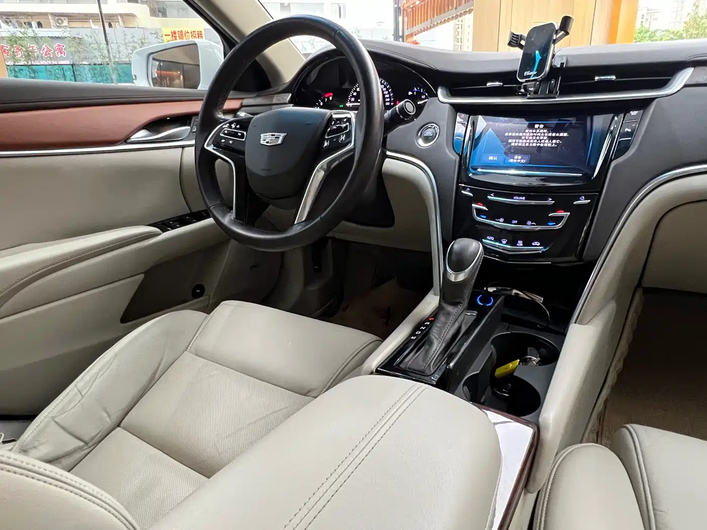 Cadillac XTS 2016 28T Luxury фото 26