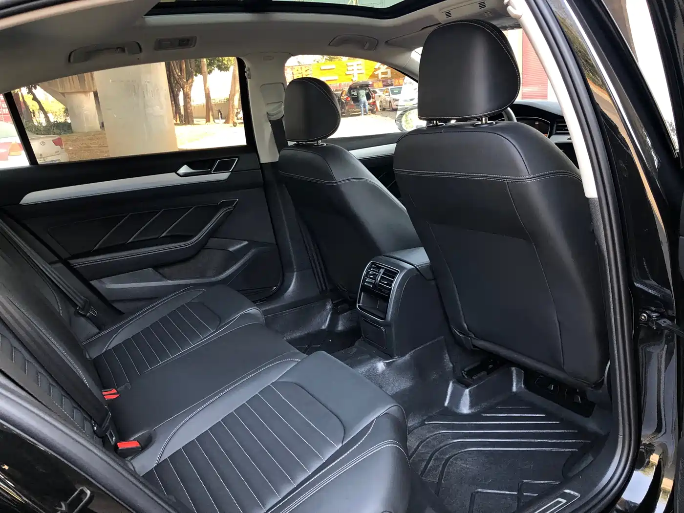 Volkswagen Magotan 2025 Popular Edition 280TSI DSG Comfort фото 21