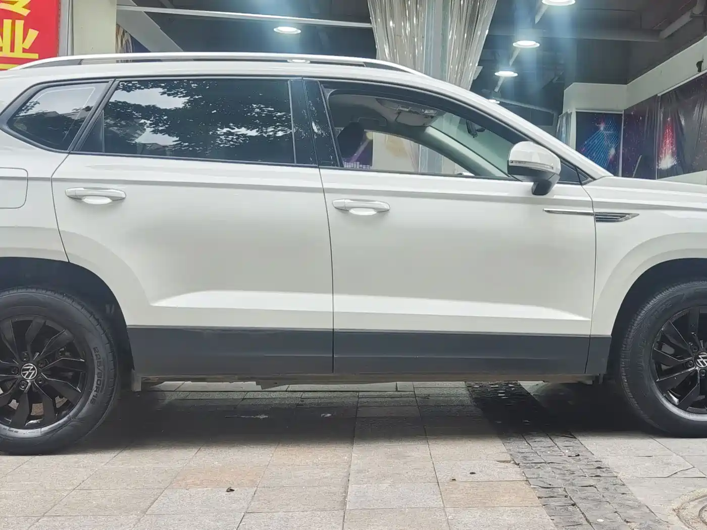 Volkswagen Tharu 2021 Model 280TSI 2WD Trend Edition фото 3