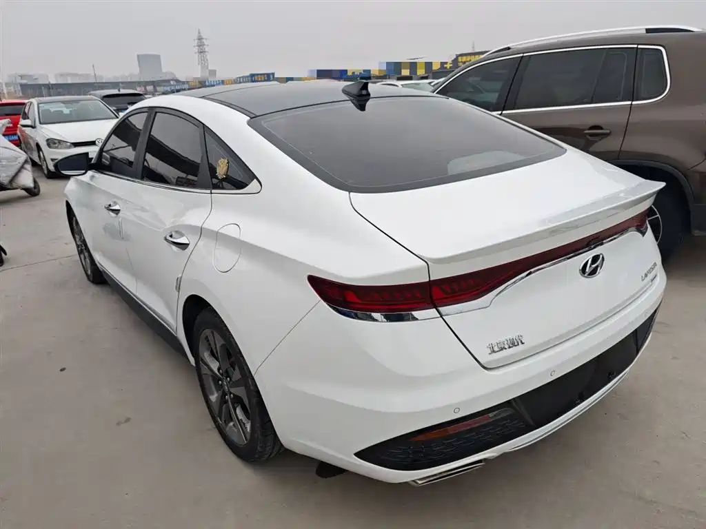 Hyundai Fista 2019 280TGDi Smart Speed Edition China VI фото 23