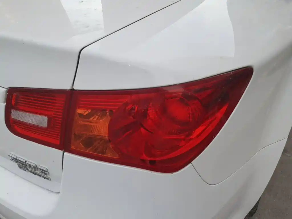 Roewe 350 2017 2015 Model 1.5L Automatic Luxury Sunroof Edition