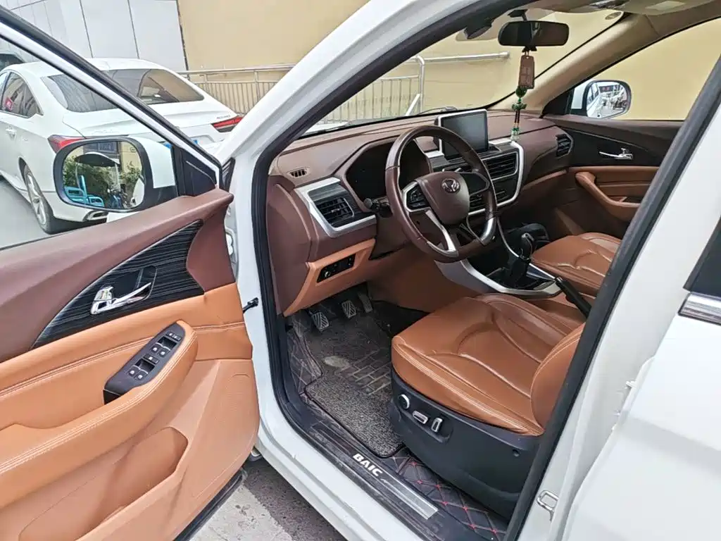 BAIC Huansu S7 2018 2018 1.5T Manual Premium