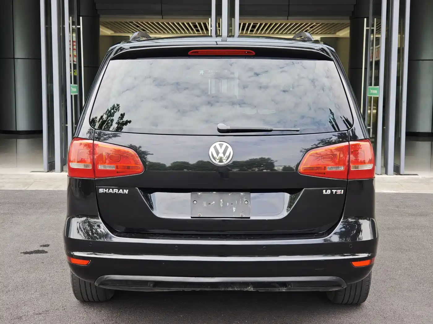Volkswagen Sharan 2015 1.8TSI Comfort фото 13
