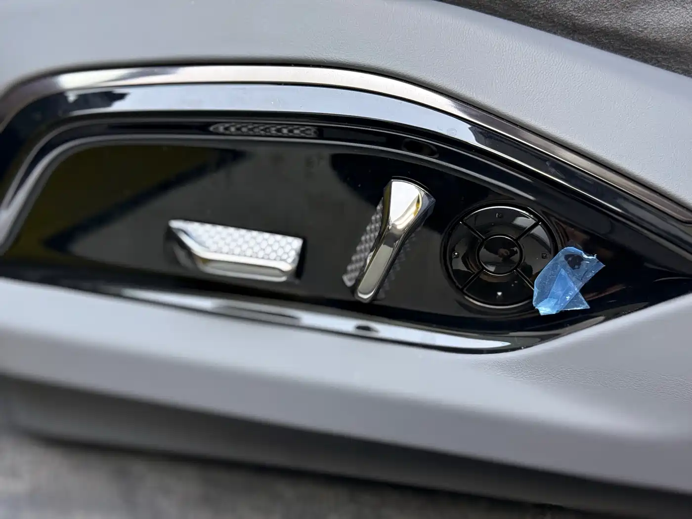 Lotus Cars ELETRE 2025 600 Luxury фото 25