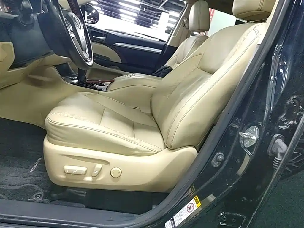 Toyota Highlander 2017 2.0T 4WD Premium 7-Seater фото 15