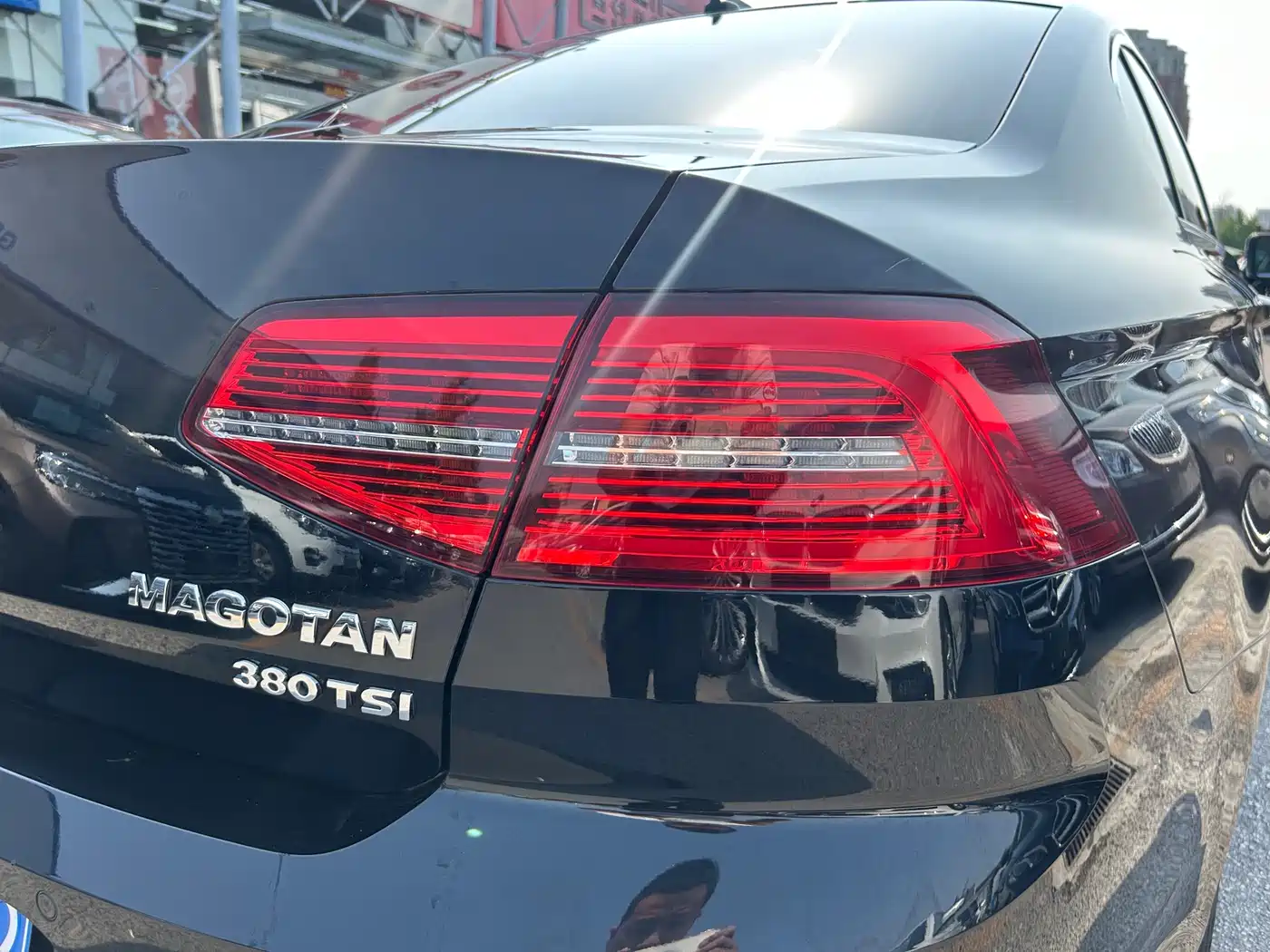 VOLKSWAGEN MAGOTAN