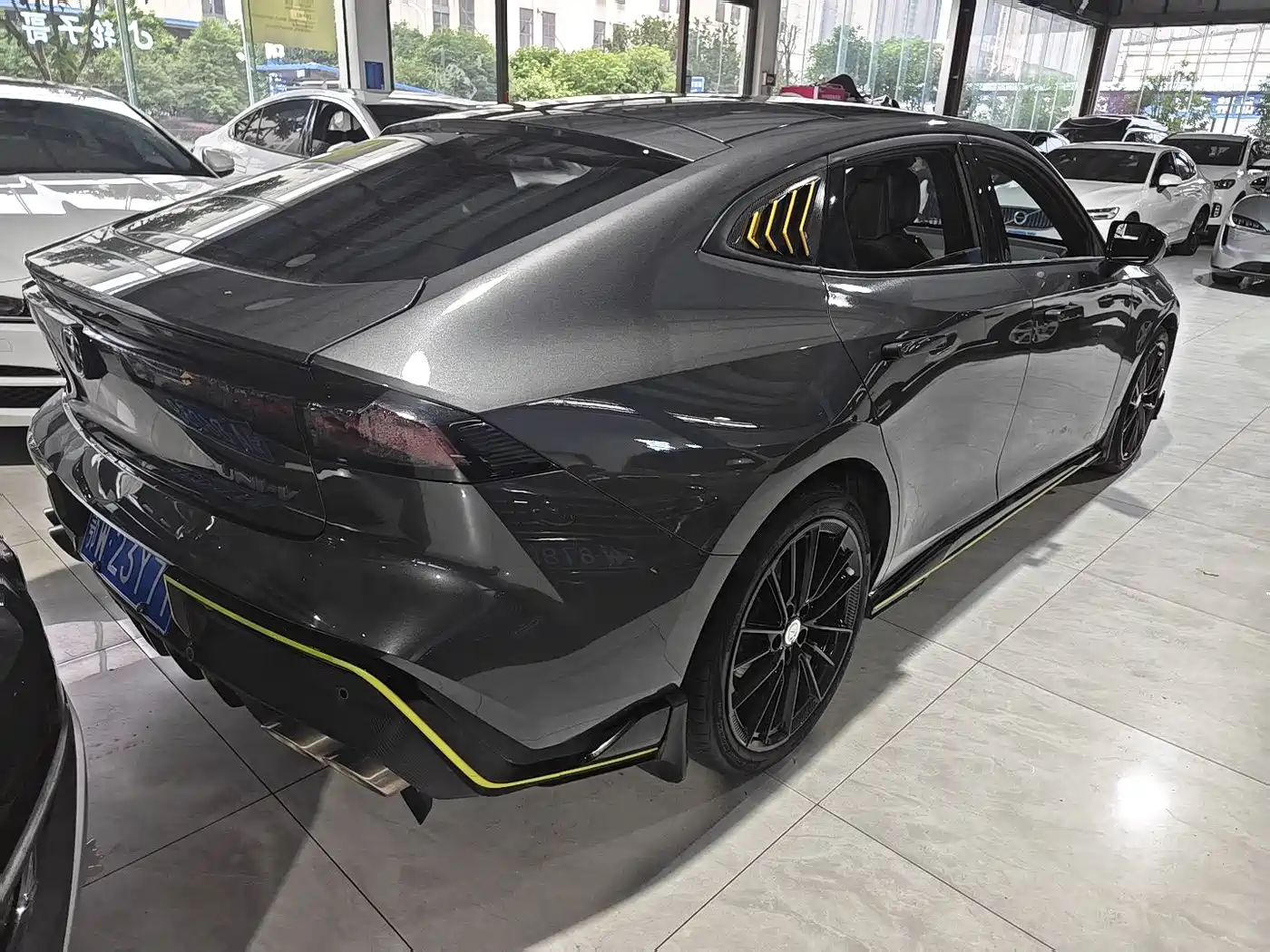 CHANGAN UNI-V