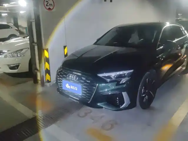 Audi A3 Sportback 35 TFSI, Стиль Спорт