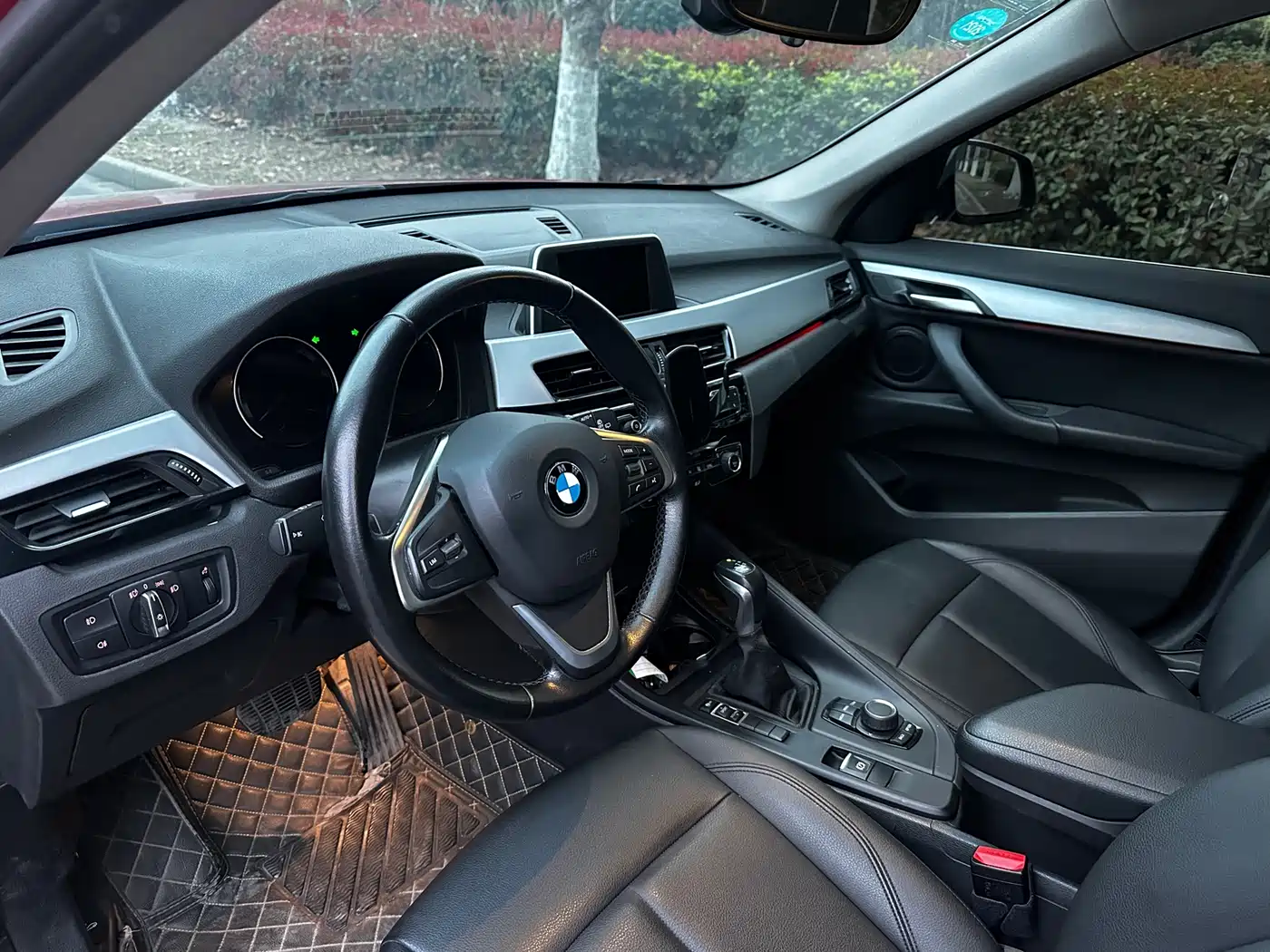 BMW X1 2019 sDrive20Li Leading Model фото 13