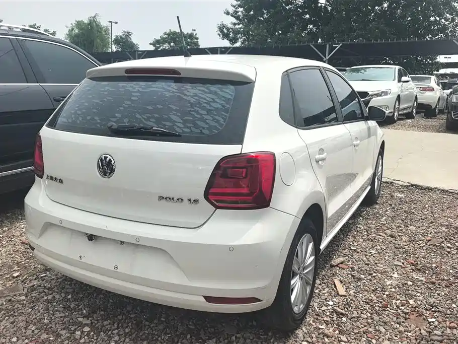 Volkswagen Polo 2014 1.6L Automatic 30th Anniversary Edition фото 3