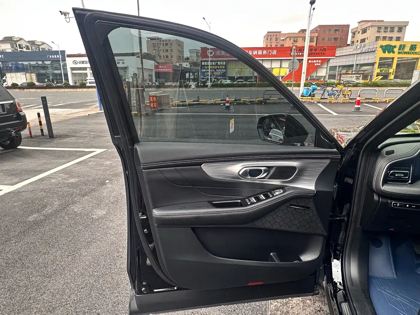 GAC Trumpchi Trumpchi GS8 2025 Pilot Series 2.0TGDI 2WD Luxury Edition 5-seater фото 10