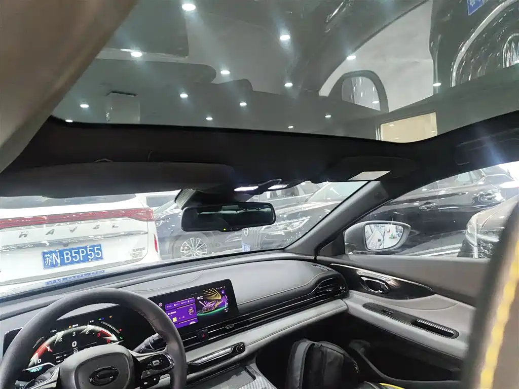 GAC Trumpchi Trumpchi Emkoo 2022 270T DCT J16 R-style Track Edition фото 14