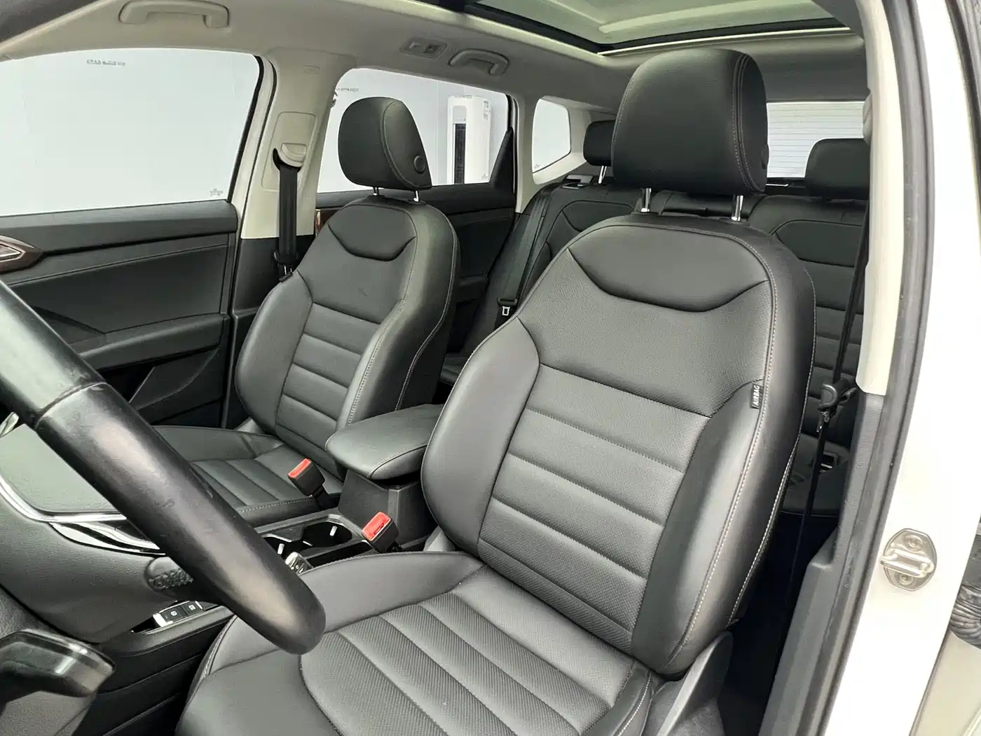 Volkswagen Tharu 2022 280TSI FWD Luxury Edition фото 11