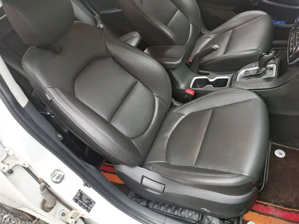 Hyundai Beijing Hyundai ix35 2019 2.0L Automatic 2WD Zhiyong·Smooth Enjoy China VI фото 4