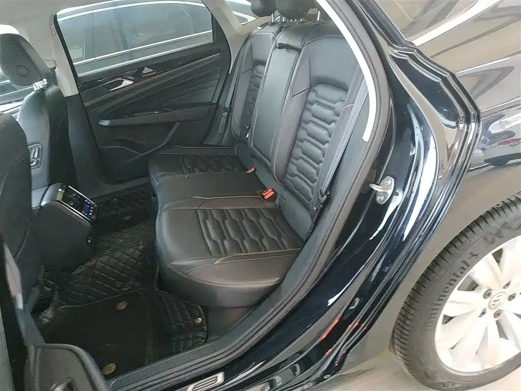 Volkswagen Passat 2020 280TSI Elite Edition China VI фото 13