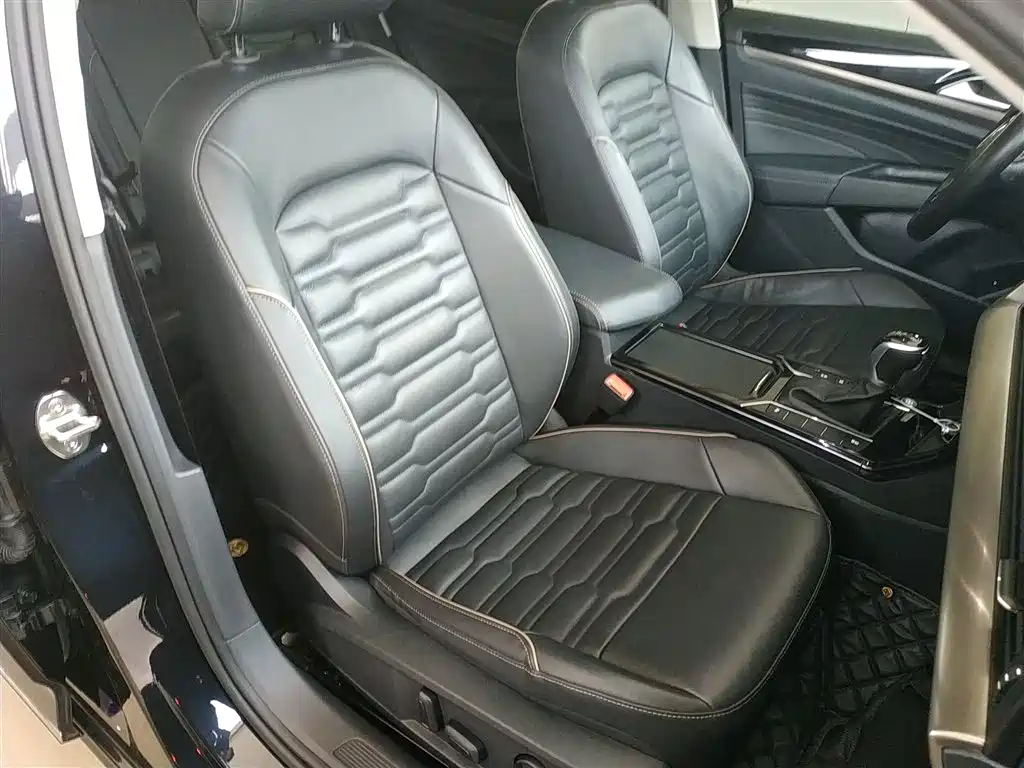 Volkswagen Passat 2020 280TSI Elite Edition China VI фото 20