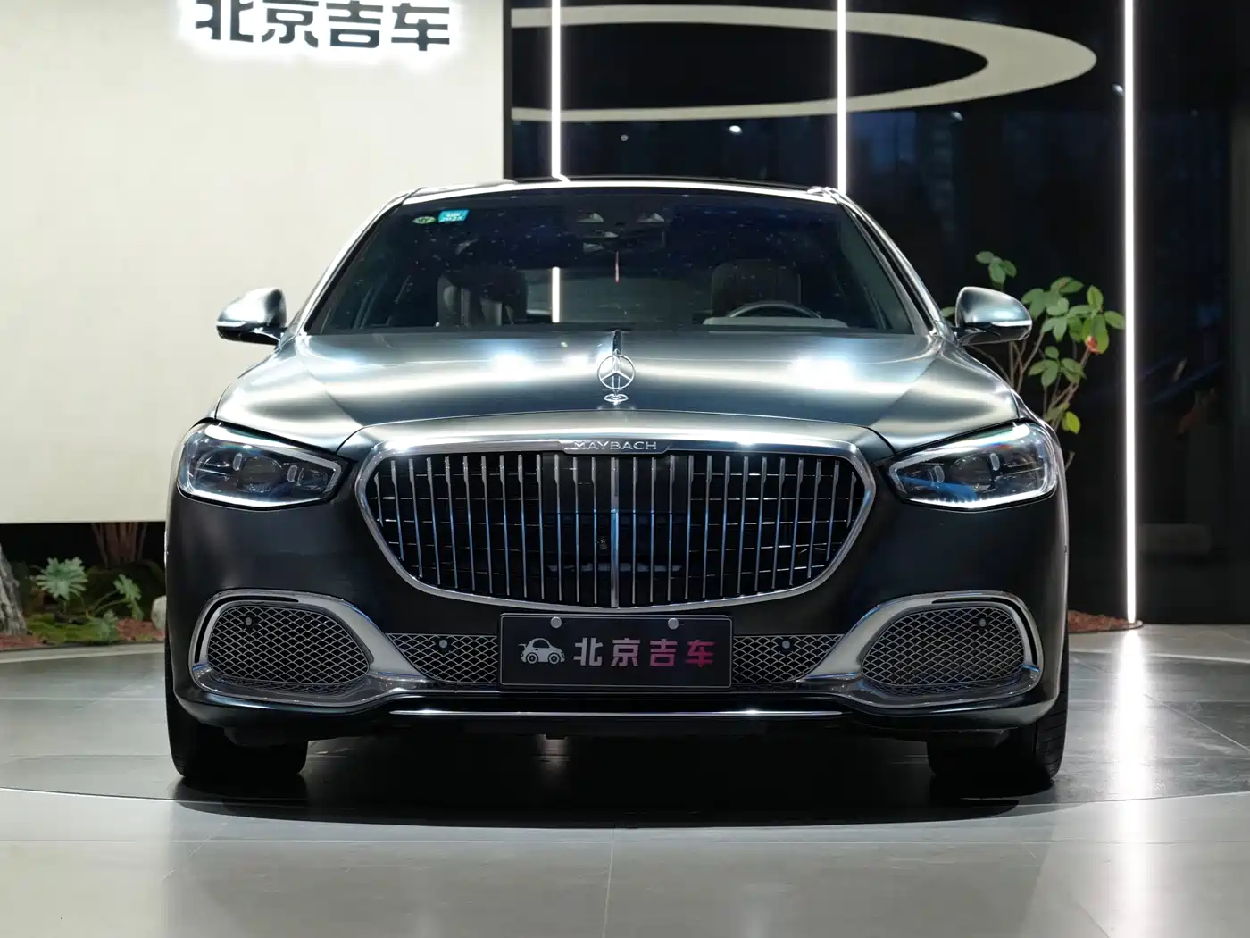 Mercedes-Benz Maybach S-Class 2022 S 680 4MATIC Craftsmanship Limited Launch Edition фото 2