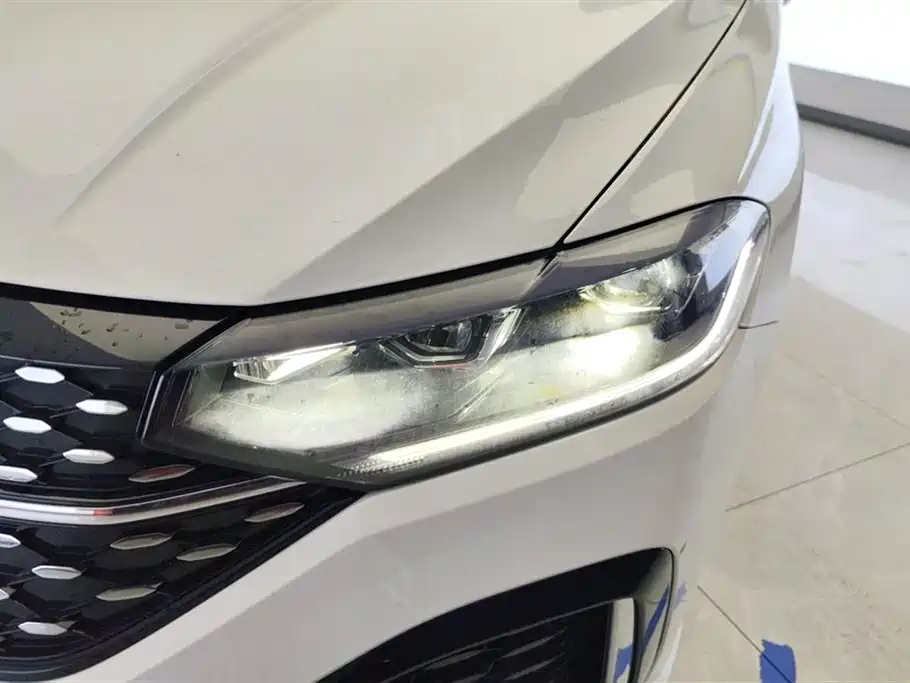 Volkswagen Lavida 2024 Model 1.5L Automatic Starlight 5 Million Edition фото 5