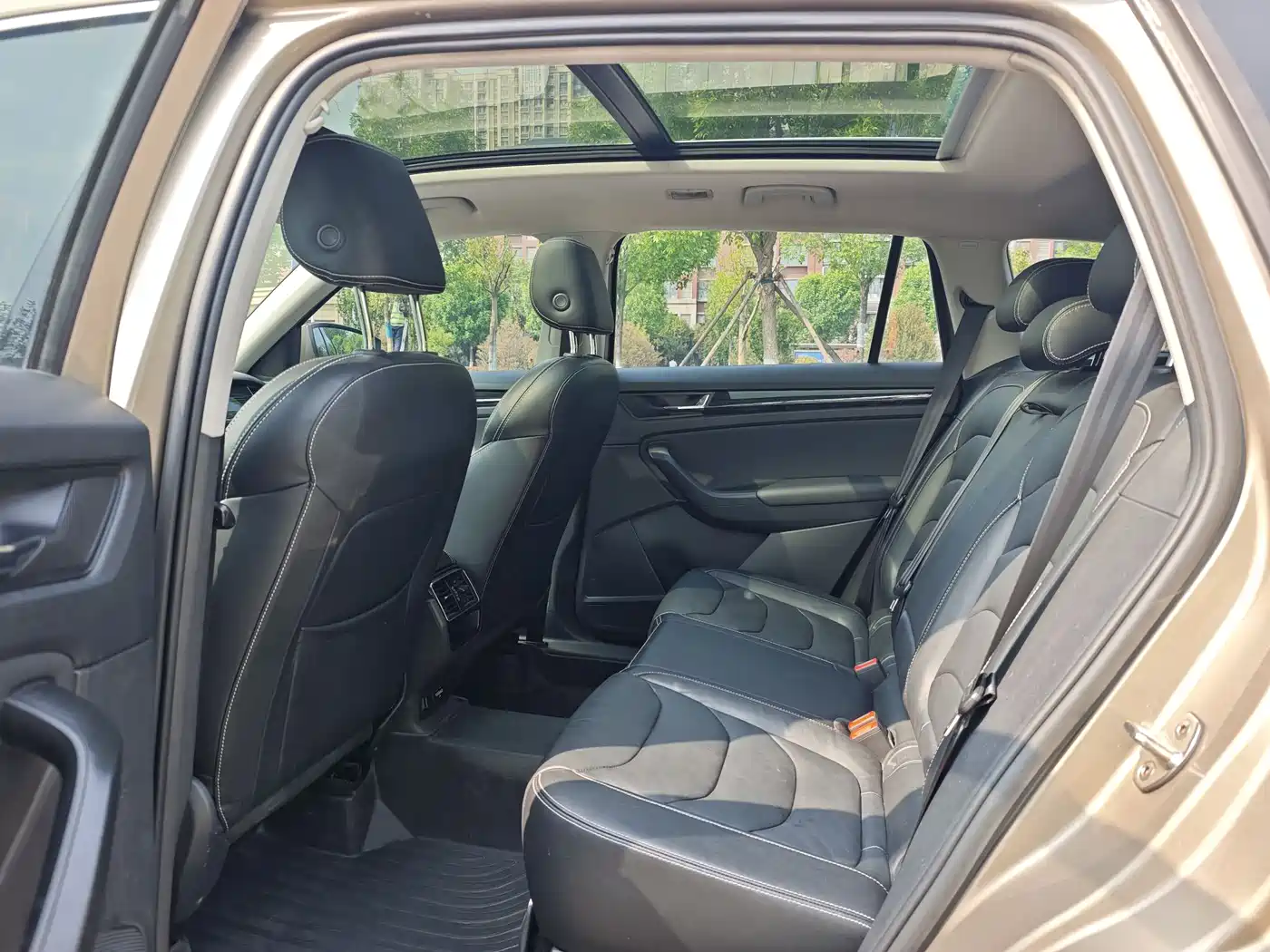 Škoda Kodiaq 2019 Facelift TSI330 5-Seater 2WD Luxury Premium Edition China V фото 17