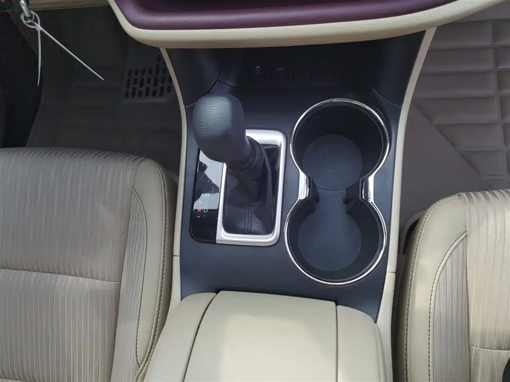 Toyota Highlander 2015 2.0T FWD Elite Edition 5-seater фото 14