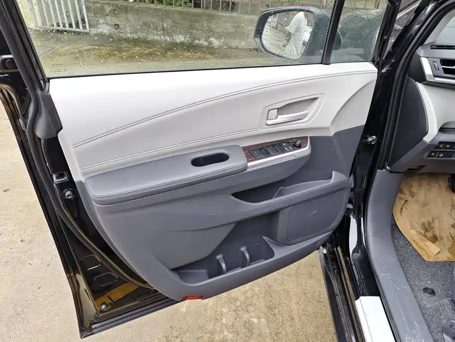 Toyota Sienna 2026 2026 Model 2.5L Hybrid 2WD Comfort Edition