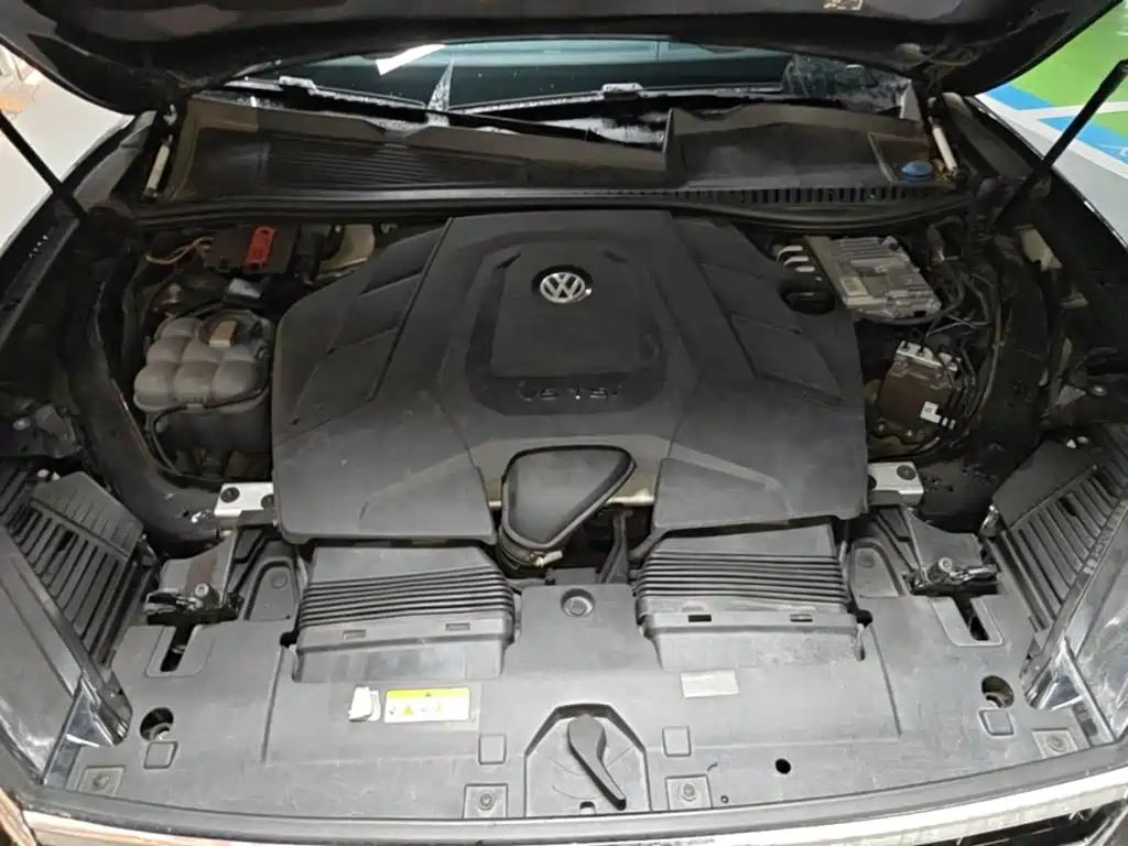 Фото 20 - Volkswagen Touareg