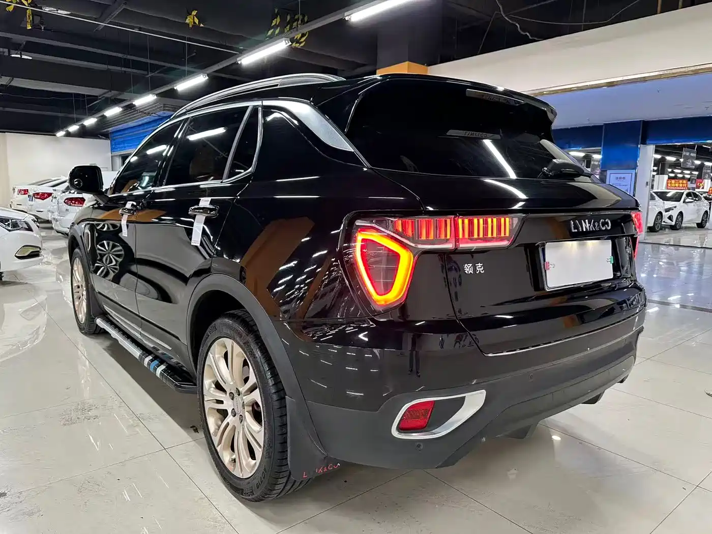 Lynk & Co 01 2019 2.0T 2WD Type Pro Version China V фото 8