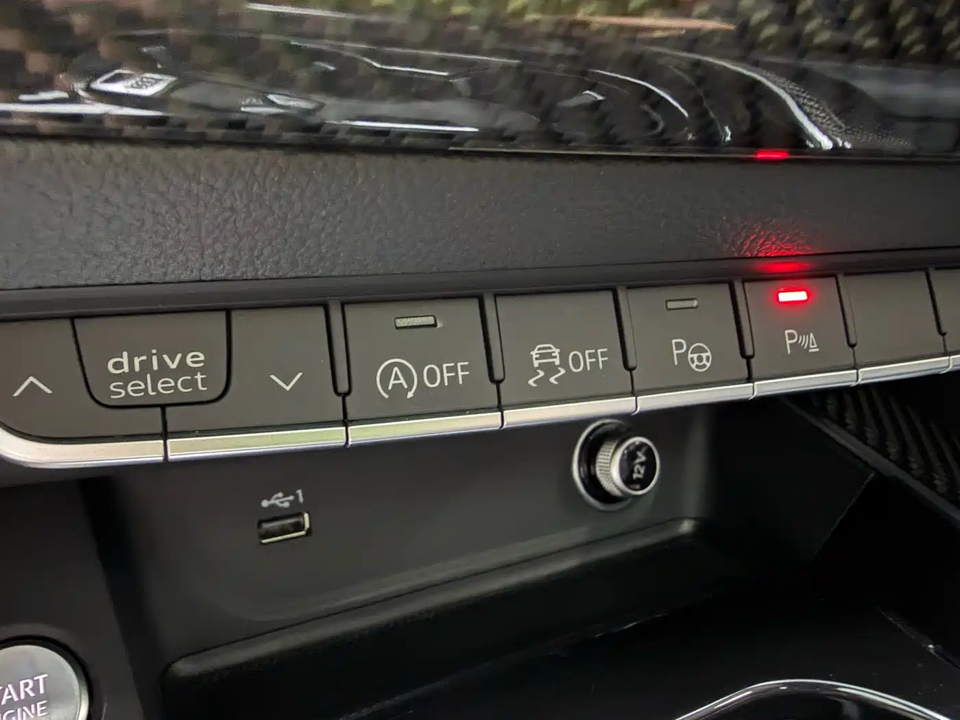Audi A4L 2023 40 TFSI Luxury Sport фото 46