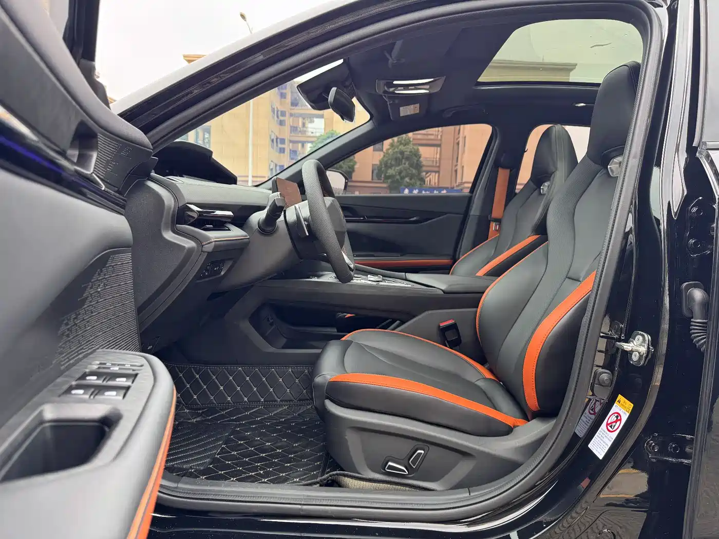 CHANGAN UNI-V