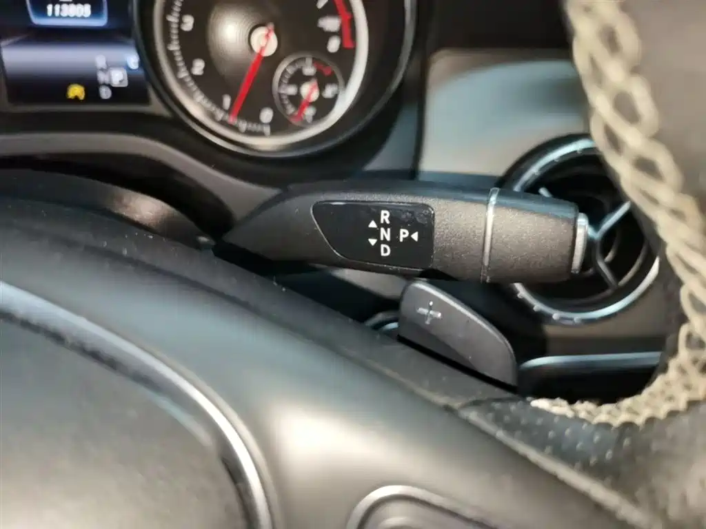 Mercedes-Benz CLA (Import) 2016 Facelift CLA 200 Sport фото 14