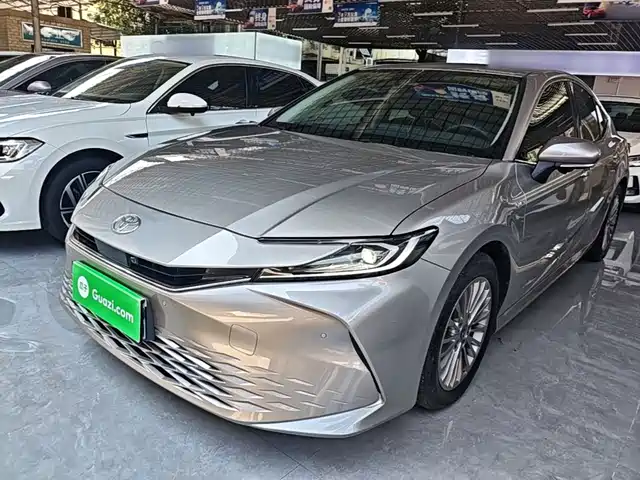 Toyota Camry Гибрид, 2.0HGVP, Люкс