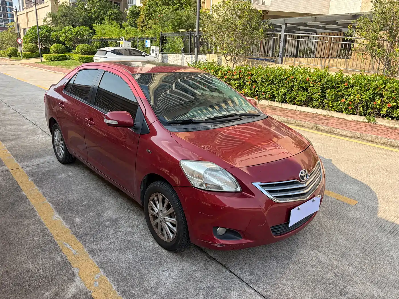 Toyota Vios 2010 Model 1.6L GL-i AT фото 3