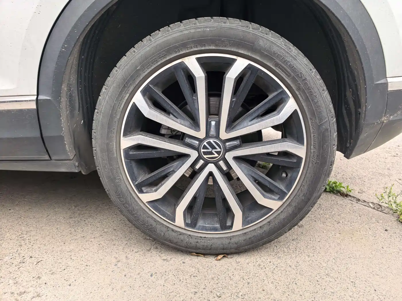 VOLKSWAGEN T ROC EXPLORING SONGS